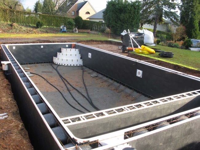 piscine extérieure à Esneux